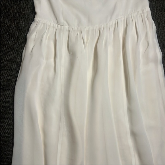 🕊️ REFORMATION Violet Dress. Off the Shoulder. Size US 12. Ivory. Good Condition - Picture 12 of 16